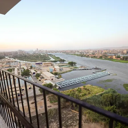 Egm-B-201 3Beedroom Apartment With Nile View